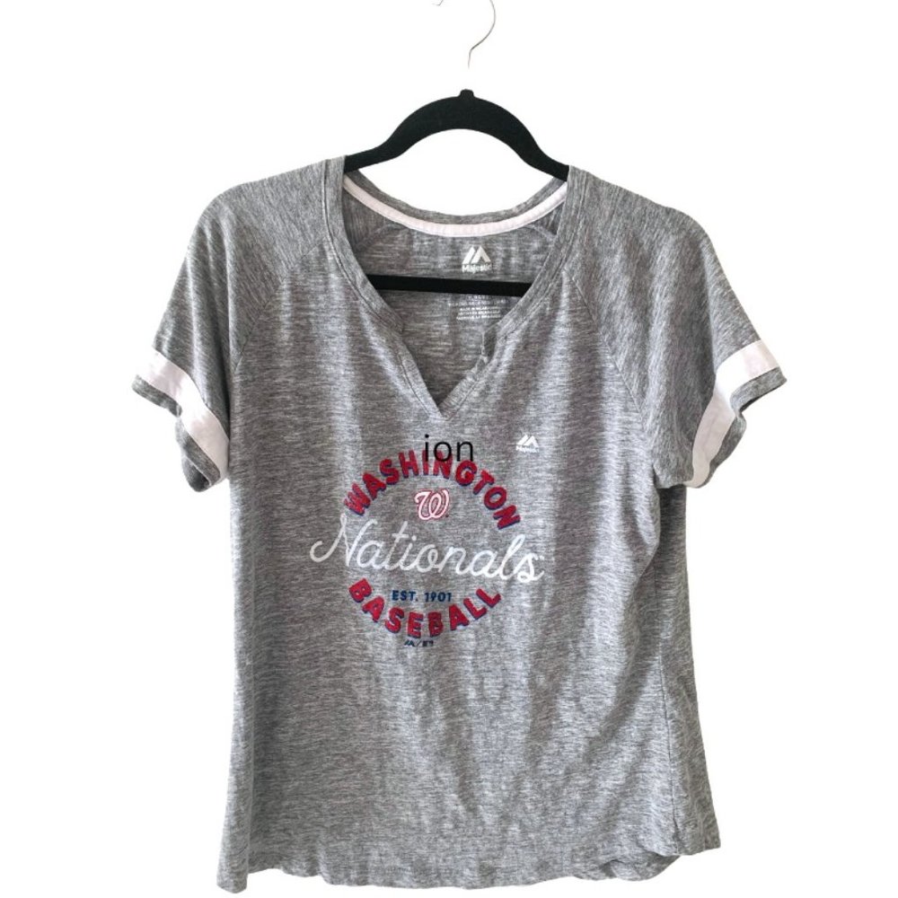 Majestic Washington Nationals V Neck T-Shirt NWOT